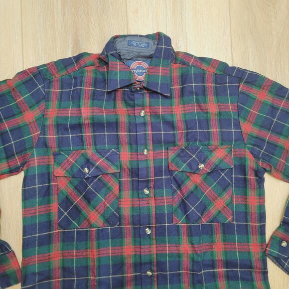 Vintage 80s Daybrooke Acrylic Flannel Mens Medium 15.5 Oversized - Picture 2 of 7
